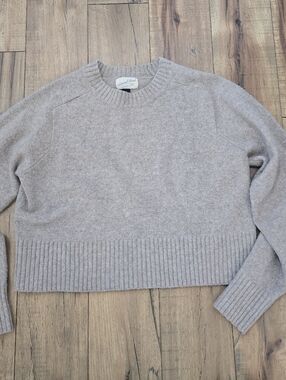 Universal Thread Women's Crewneck Sweater in Light Taupe Heather